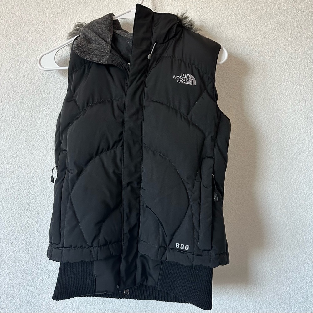The north face woman’s vest